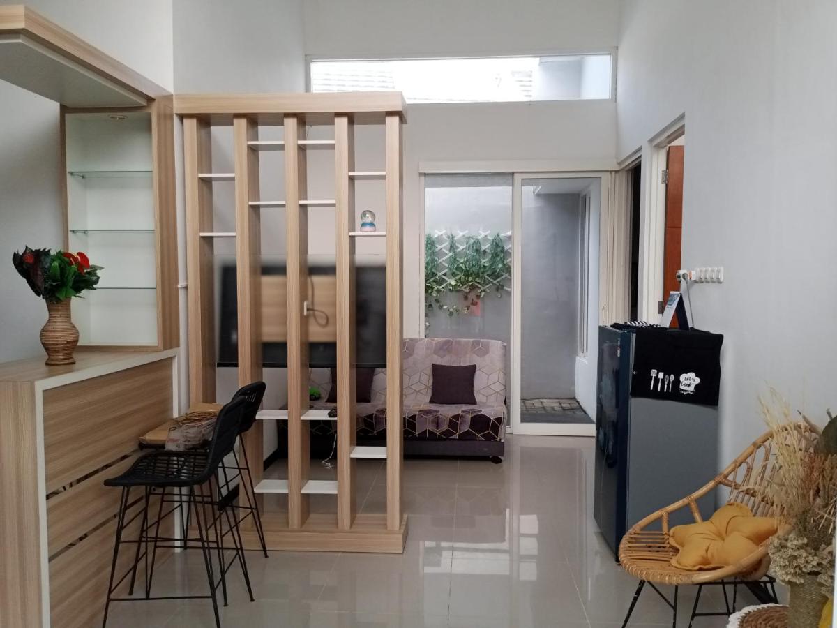 Villa Harmony Syariah II Бату Екстериор снимка
